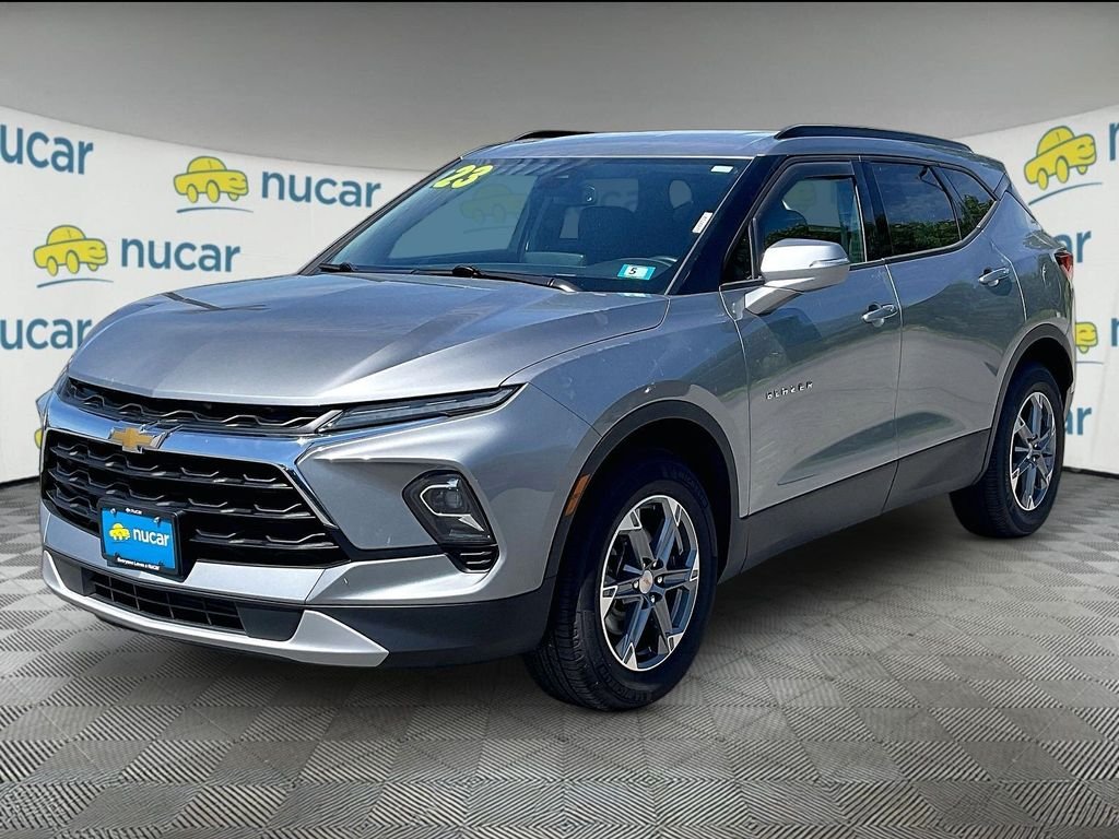 Used 2023 Gray Chevrolet LT image 3