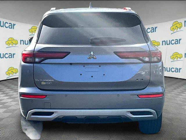 Used 2022 Gray Mitsubishi SEL image 4
