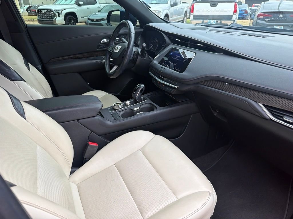 Used 2019 Blue Cadillac Sport image 10