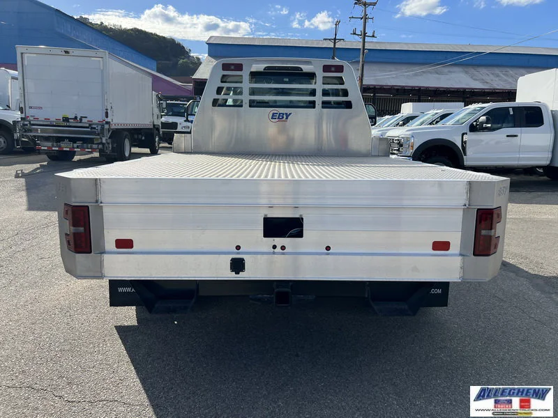 2025 Ford F-550 Super Duty Chassis Cab XL - Photo 7