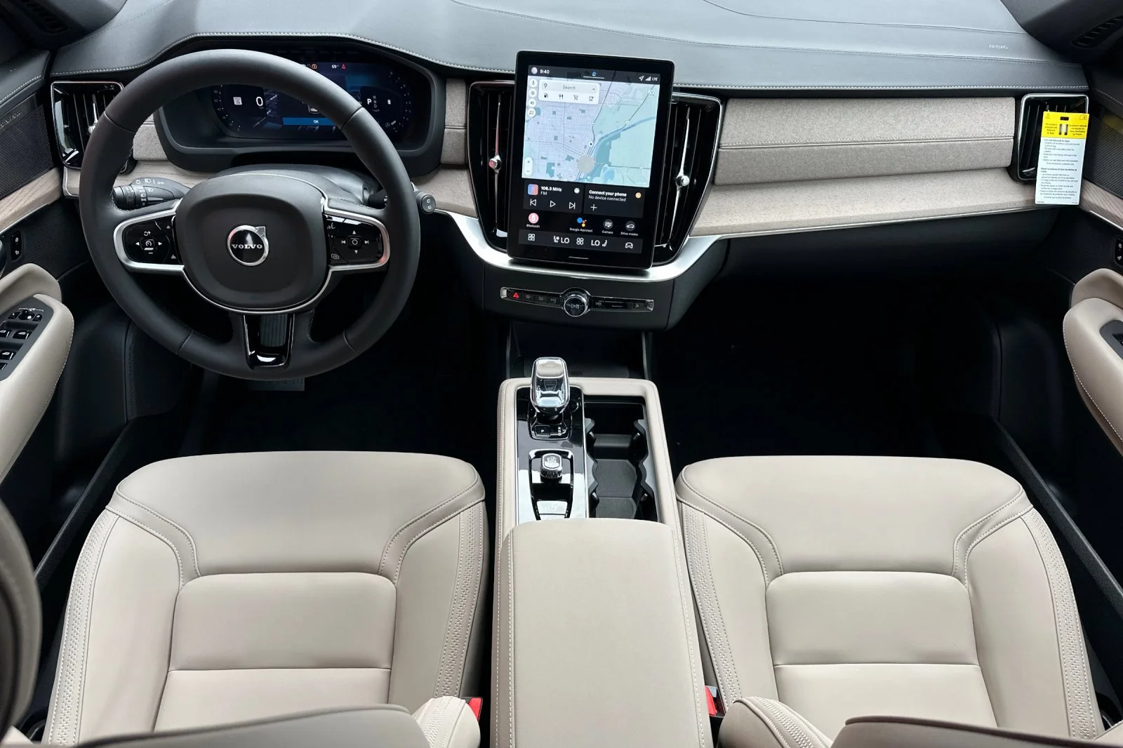 2026 Volvo XC90 Plus - Photo 10
