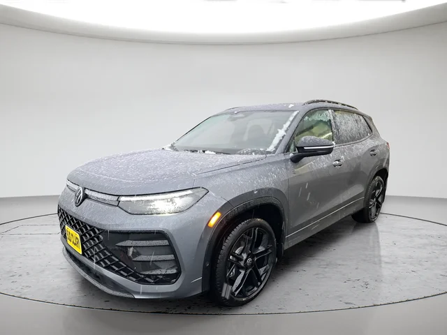 2026 Volkswagen Tiguan 2.0T SE R-Line Black