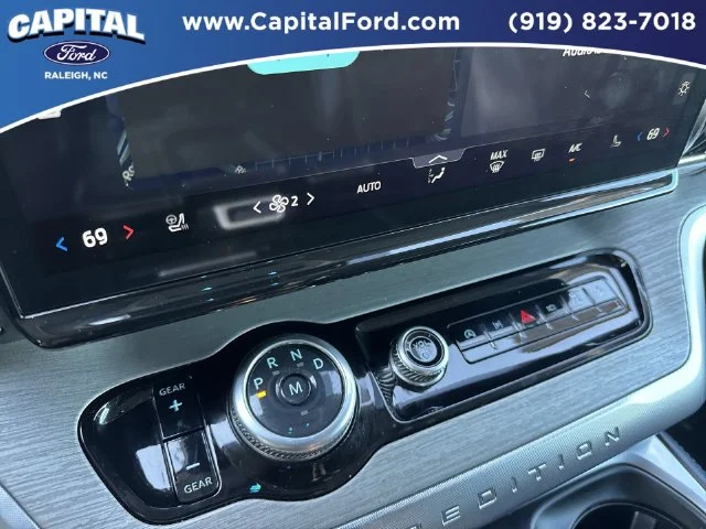 Used 2025 White Ford Platinum image 30