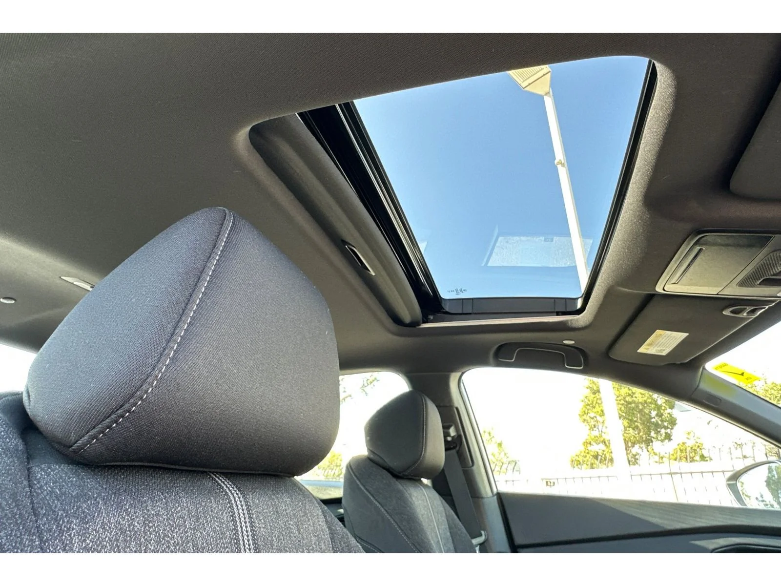 Used 2025 Platinum White Pearl Honda Sport image 19