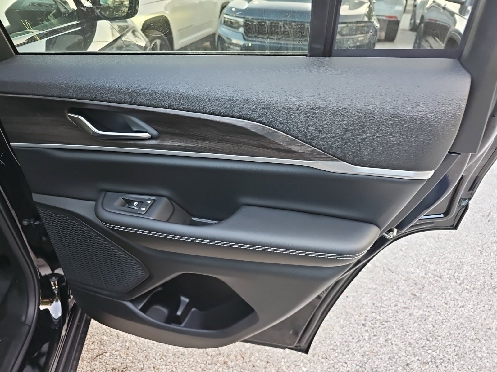 New 2027 High Gloss Black Jeep Laredo Altitude image 14