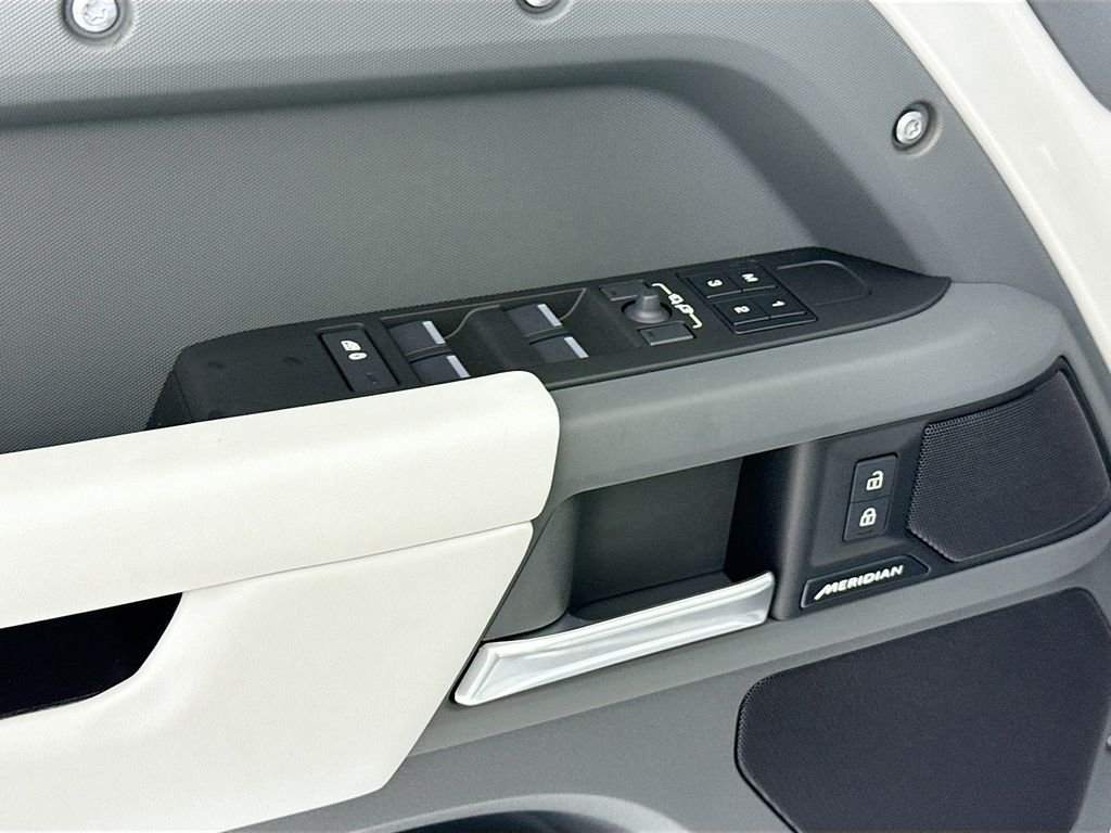 New 2026 Borasco Grey Land Rover S image 23