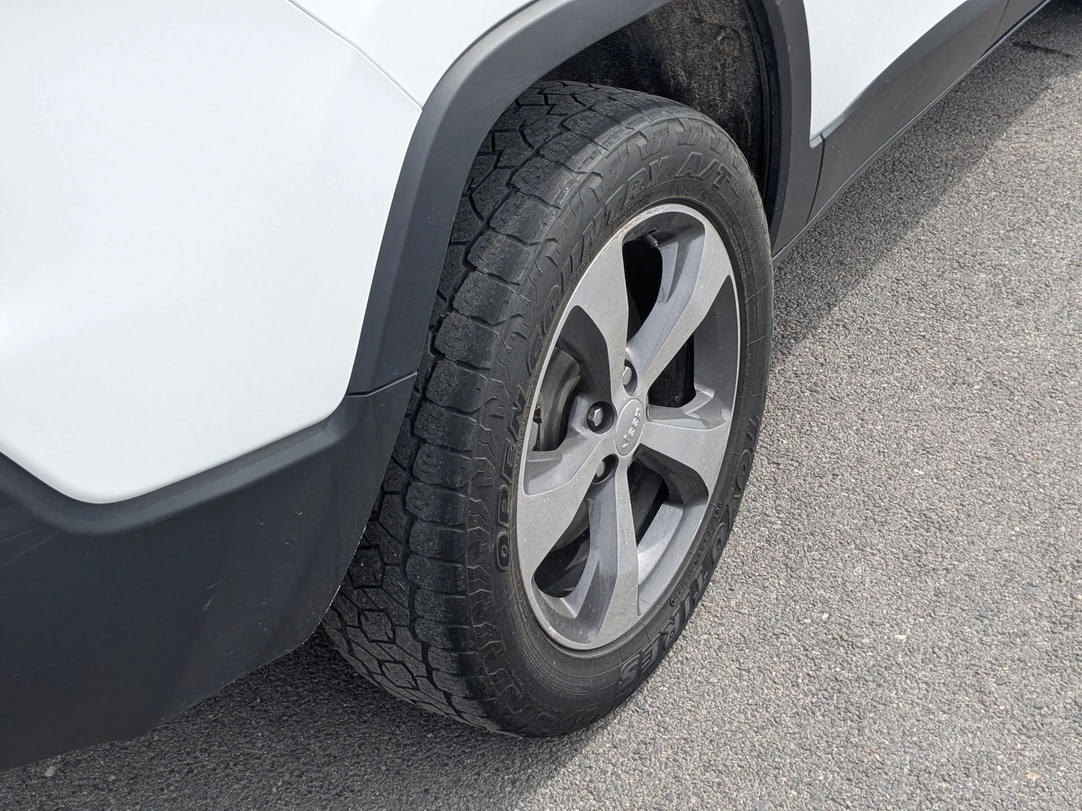 Used 2020 Bright White Clearcoat Jeep Limited image 13