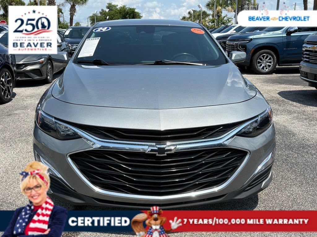 Used 2024 Sterling Gray Metallic Chevrolet RS image 3