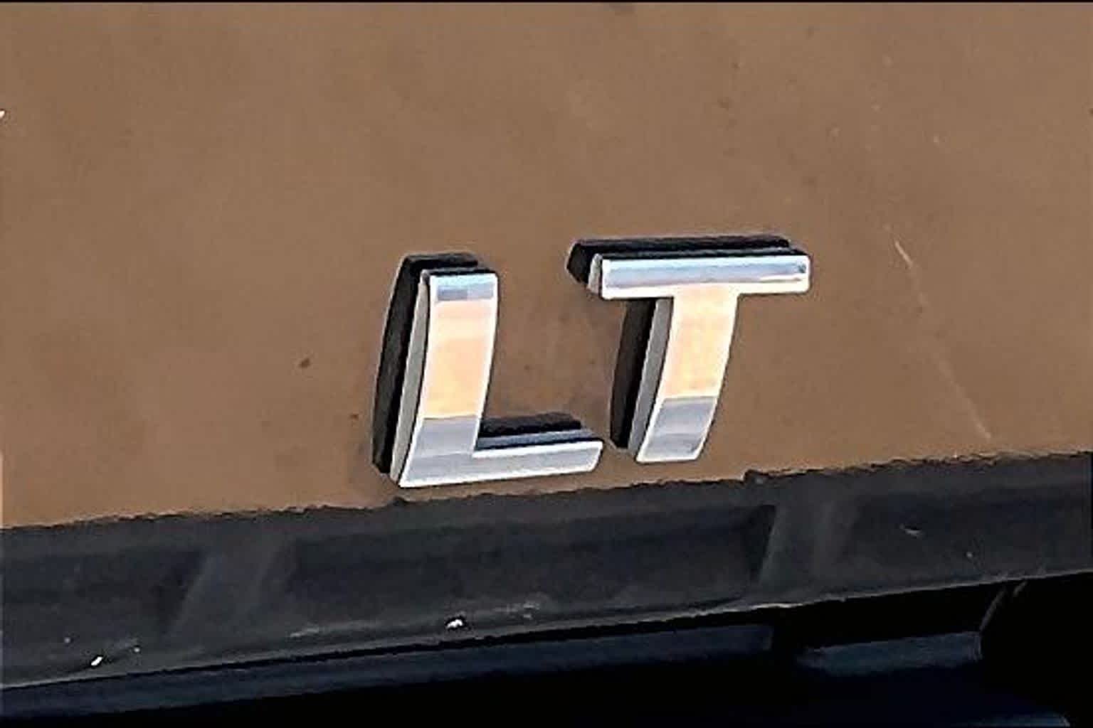 Used 2008 BLACK Chevrolet LT w/1LT image 10