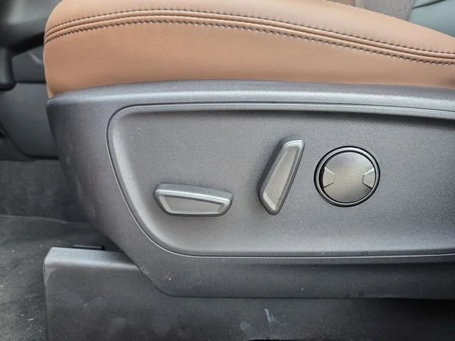 New 2026 Ruby Red Metallic Tinted Clearcoat Ford Outer Banks® image 23