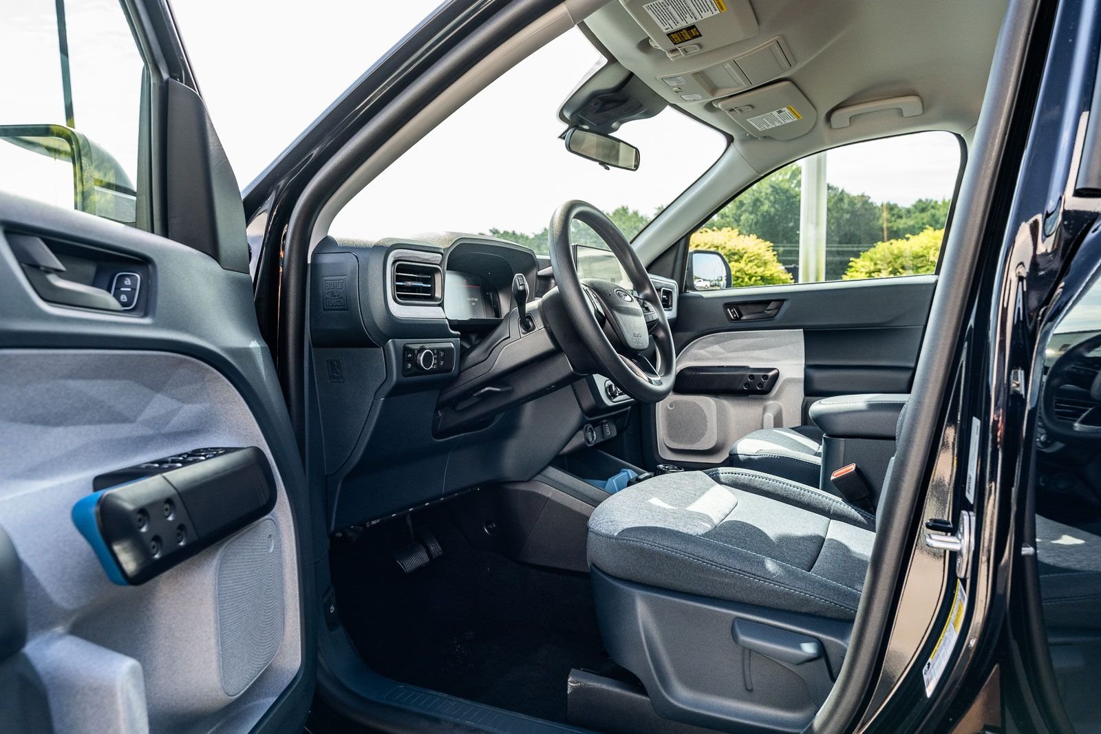 New 2026 Shadow Black Ford XLT image 14