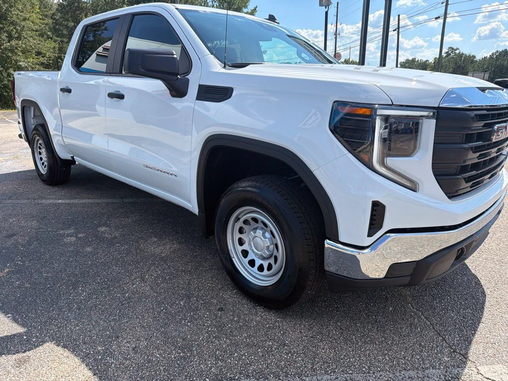 New 2026 Summit White GMC Pro image 7