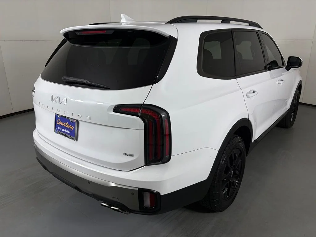 Used 2023 White Kia SX-Prestige X-Pro image 8