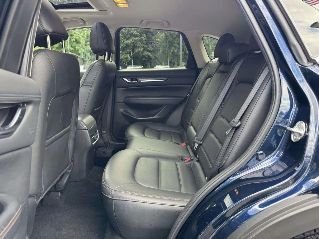Used 2018 Deep Crystal Blue Mica Mazda Grand Touring image 16