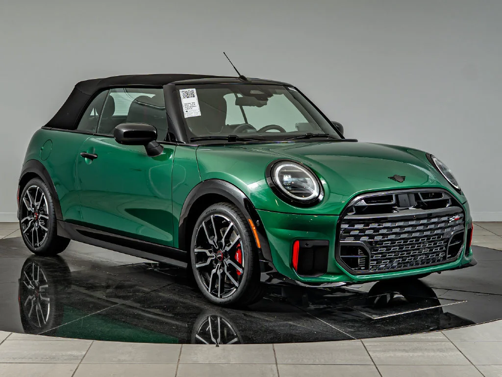 New 2026 British Racing Green MINI Iconic image 4