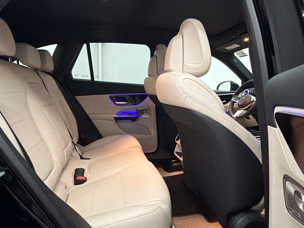 New 2027 Black Mercedes-Benz GLC 300 image 57