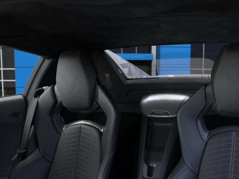 New 2027 Arctic White Chevrolet 3LT image 24