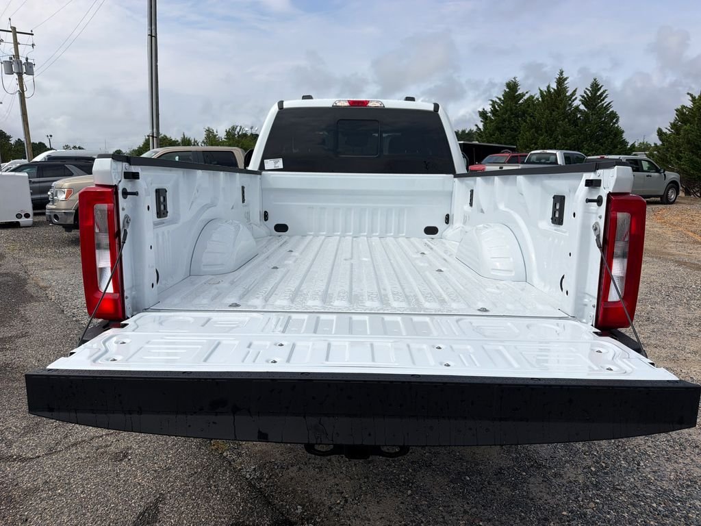 New 2026 Oxford White Ford F-350® XL image 7