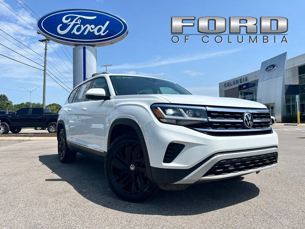 Used 2021 White Volkswagen SEL image 1