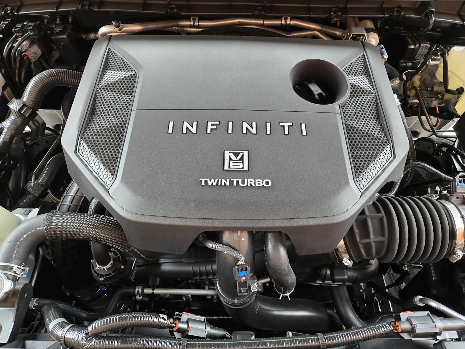 New 2026 2T DYNAMIC META INFINITI Autograph 4WD image 23