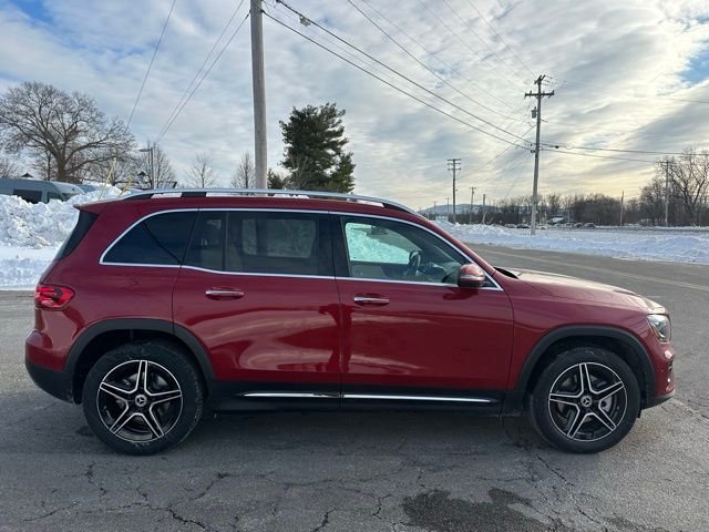 New 2026 MANUFAKTUR Patagonia Red Metallic Mercedes-Benz GLB 250 image 6