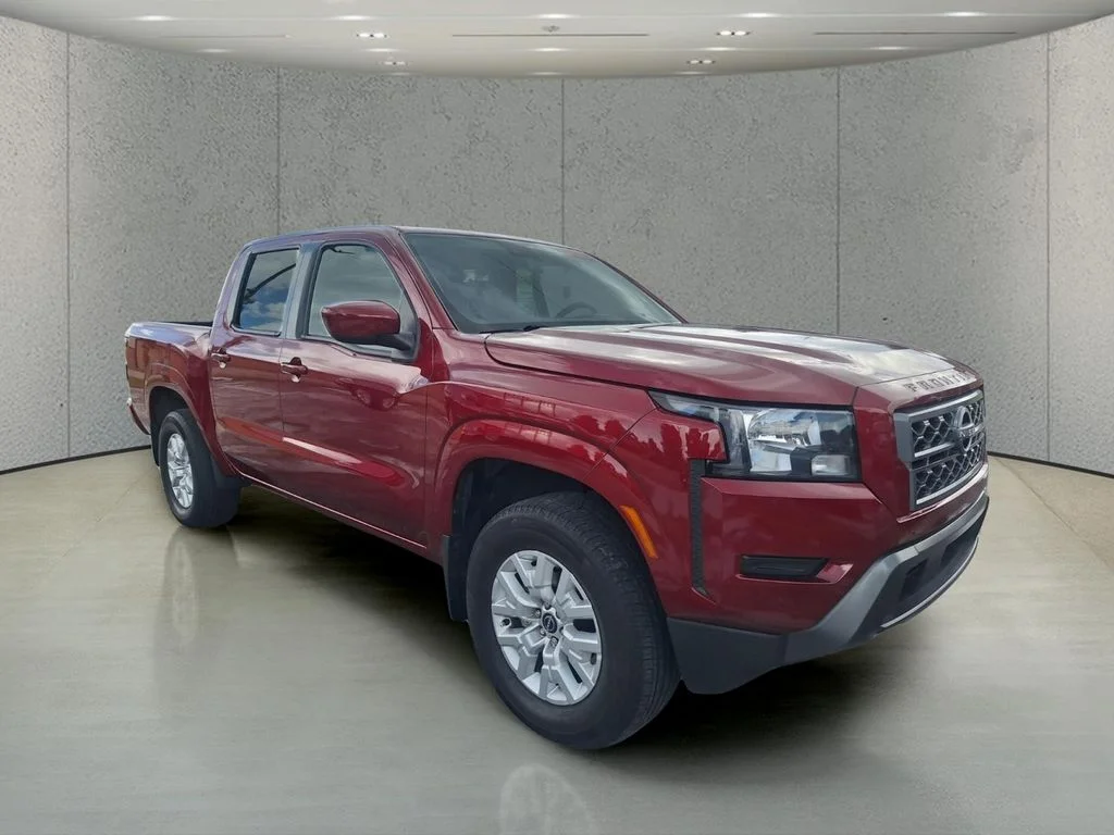 Used 2023 Red Nissan SV image 7