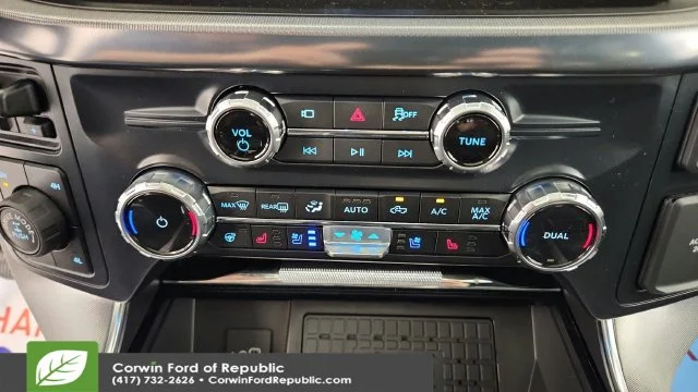 New 2026 Star White Metallic Tri-Coat Ford Platinum® image 22