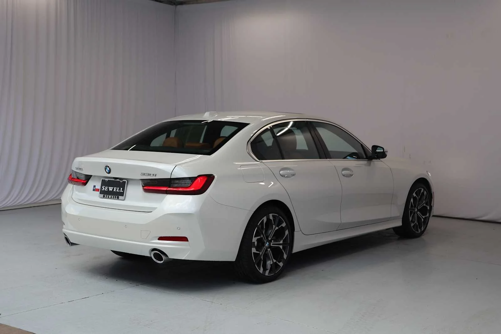 Certified Used 2026 Mineral White Metallic BMW 330i image 9