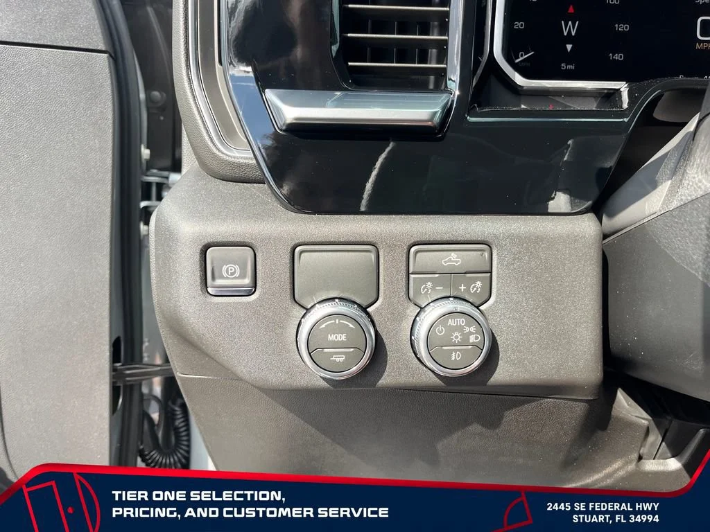 New 2026 Sterling Metallic GMC Elevation image 25