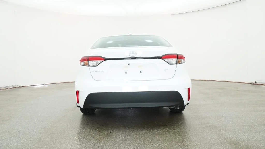 New 2026 Ice Cap Toyota LE image 7