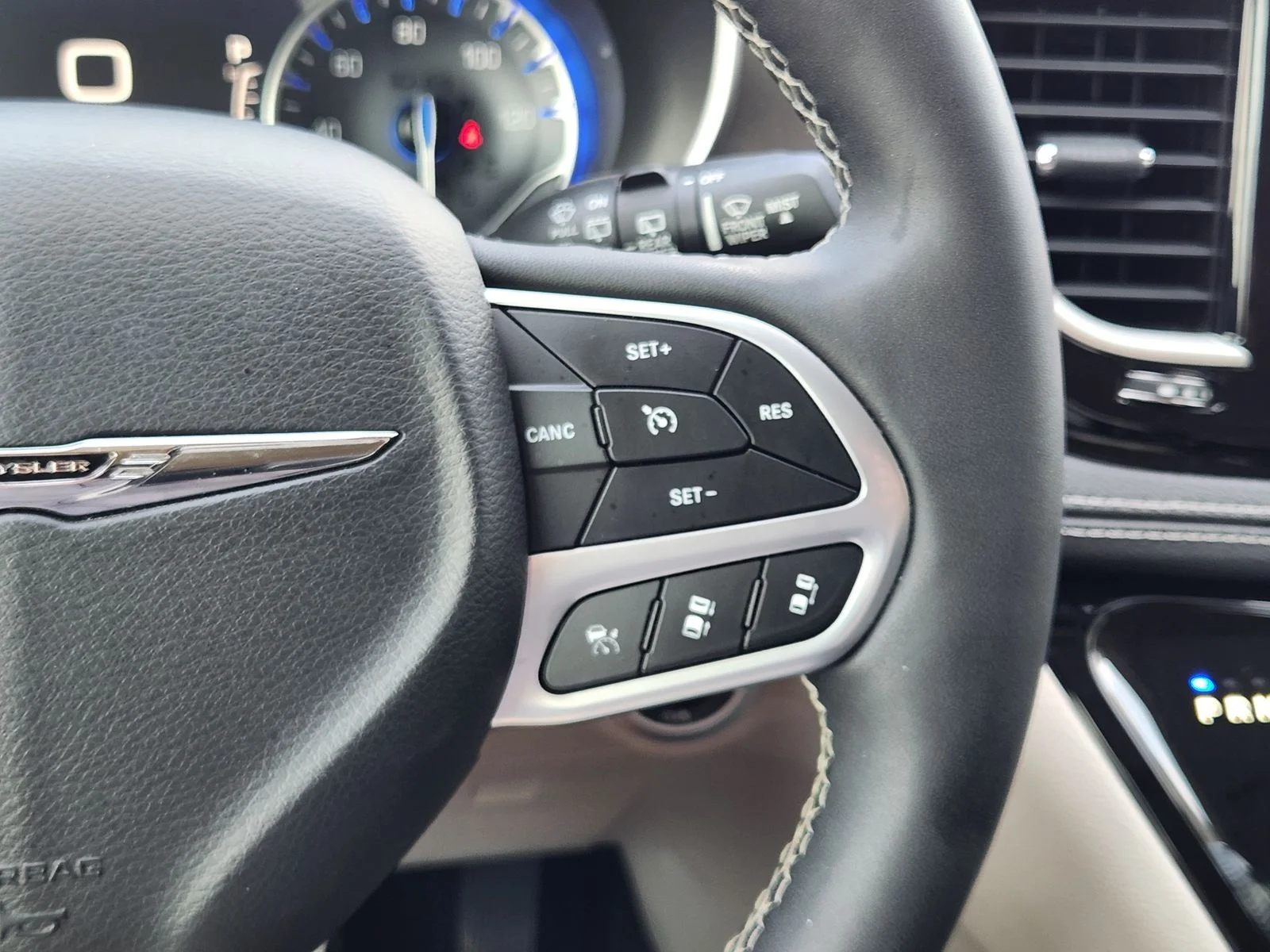 Used 2023 White Chrysler Touring L image 26