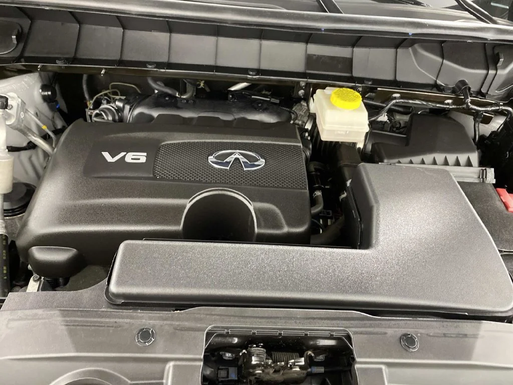 Used 2023 Titanium INFINITI LUXE image 36