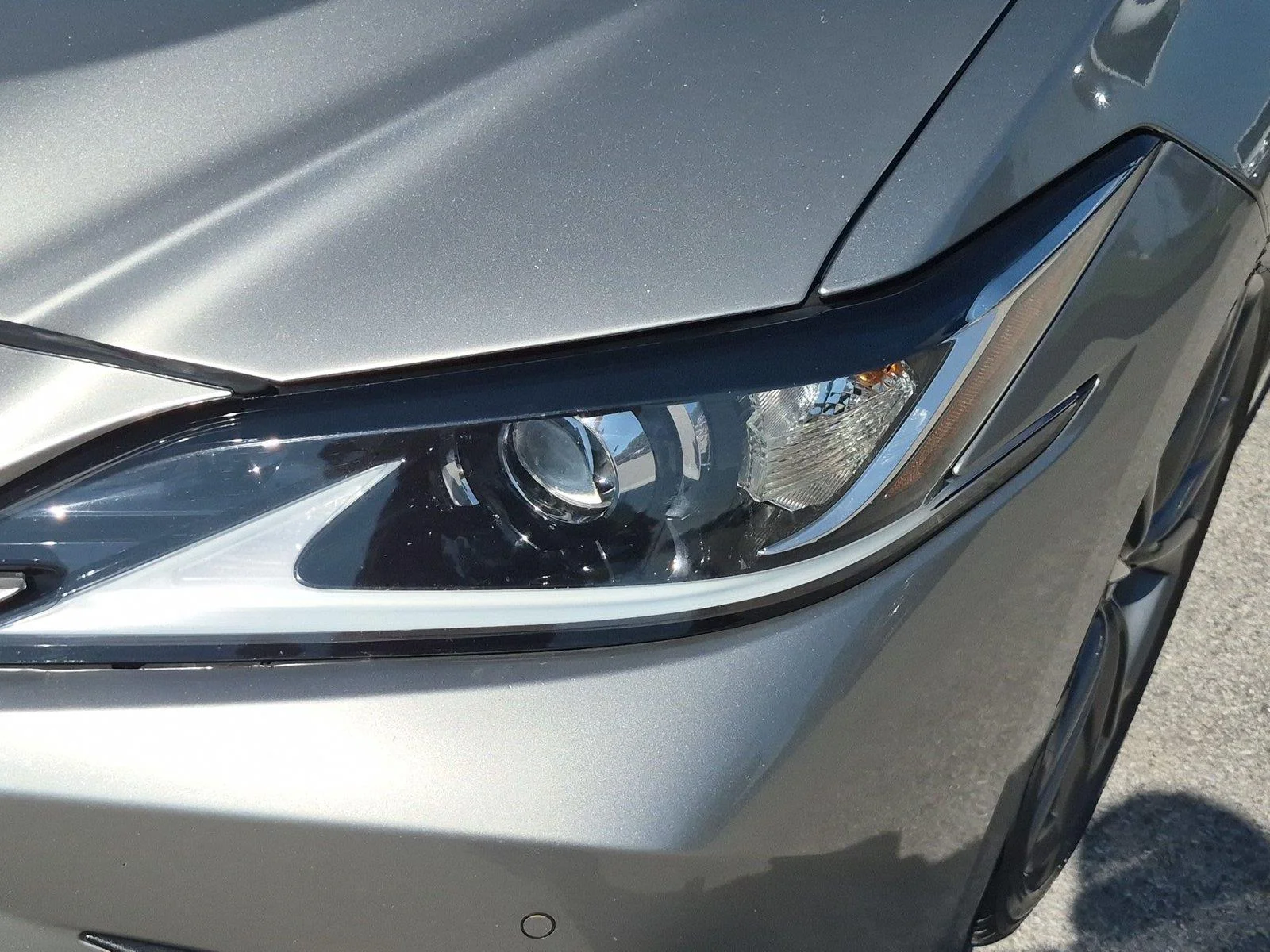 Used 2021 Atomic Silver Lexus ES 350 F SPORT image 9