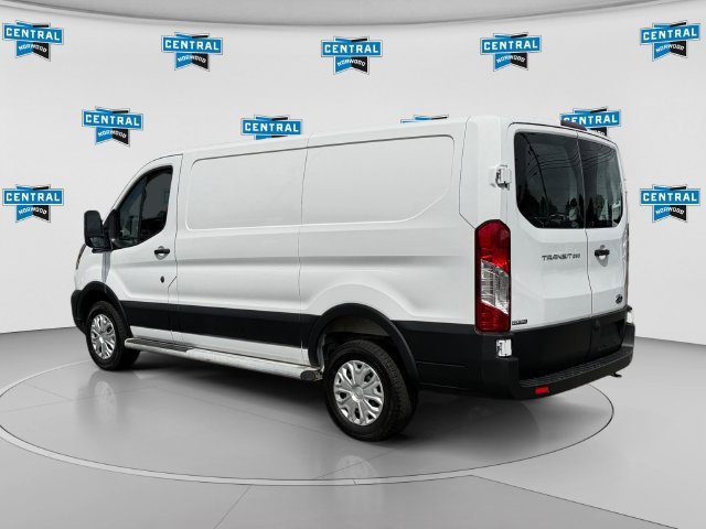 Used 2025 White Ford Base image 3