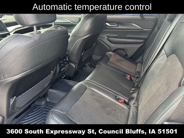 Used 2023 White Jeep Altitude X image 13