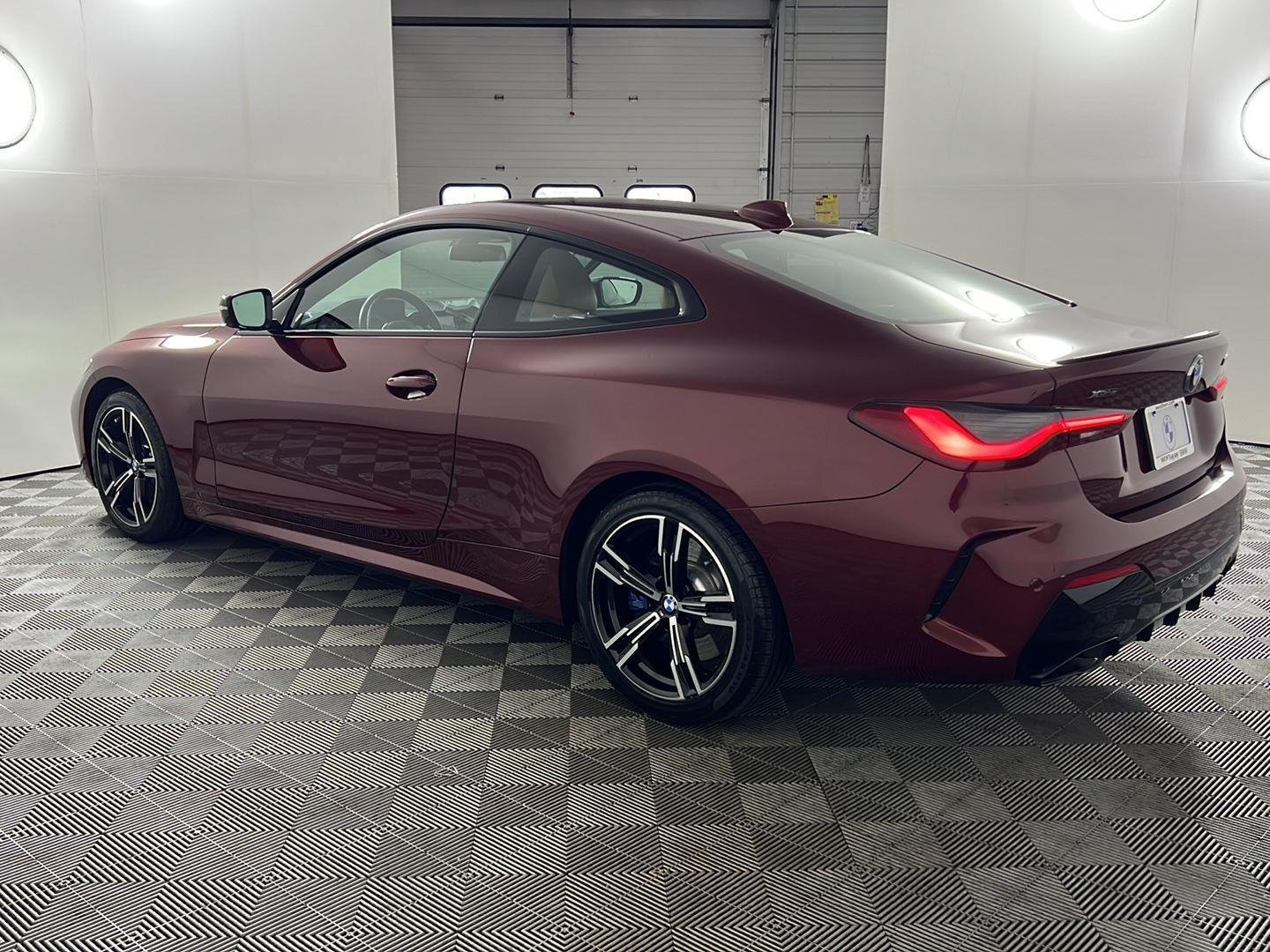 Used 2022 Aventurin Red Metallic BMW M440i xDrive image 9