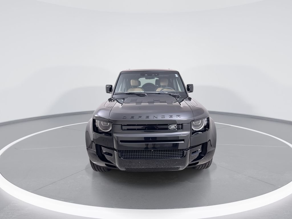 New 2026 Santorini Black Land Rover V8 image 3