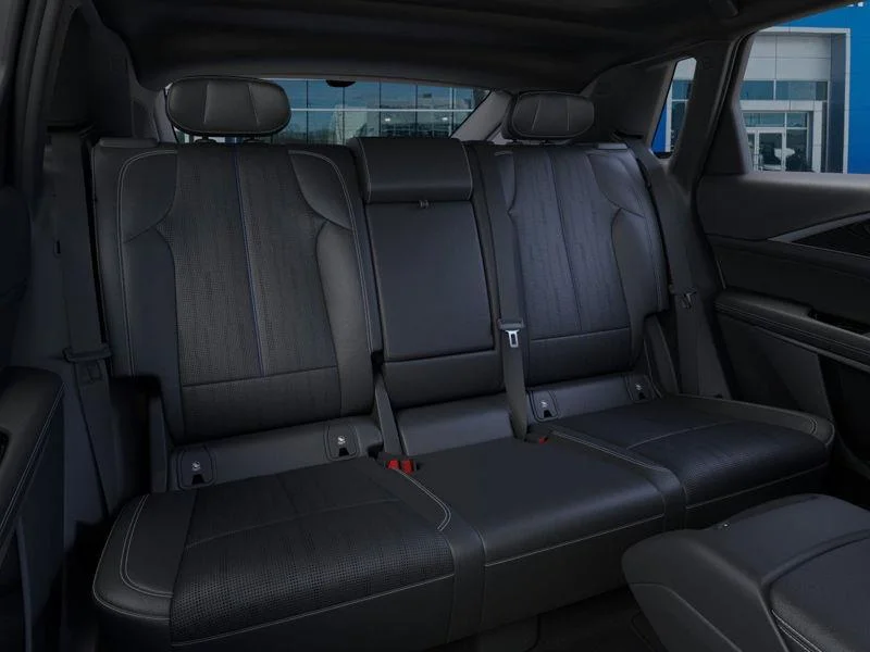 Used 2025  Cadillac Luxury image 17