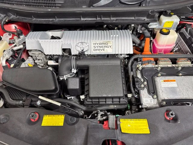 Used 2012 Barcelona Red Metallic Toyota Five image 9