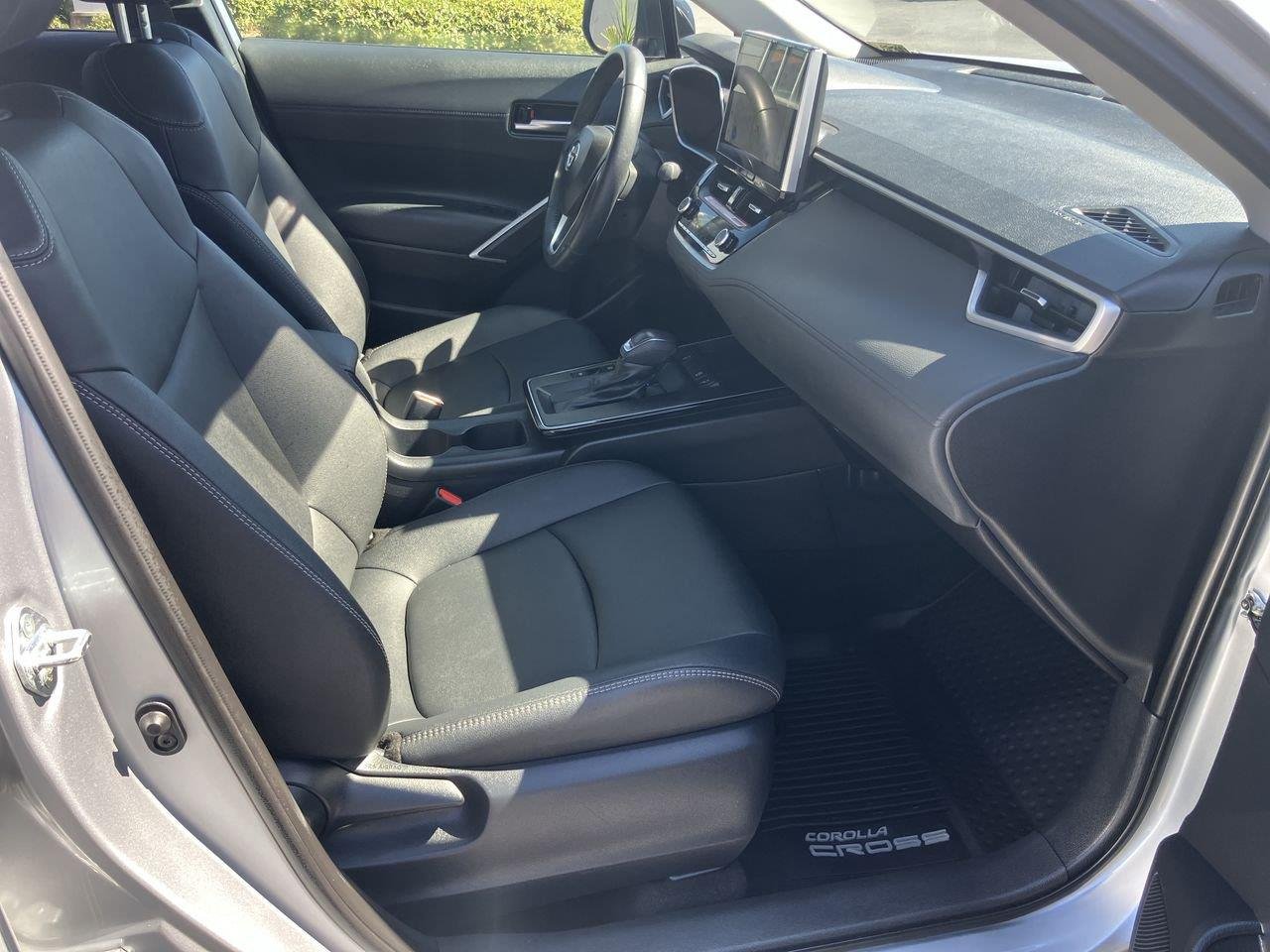 Used 2026 Silver (Sonic Silver) Toyota XLE image 33