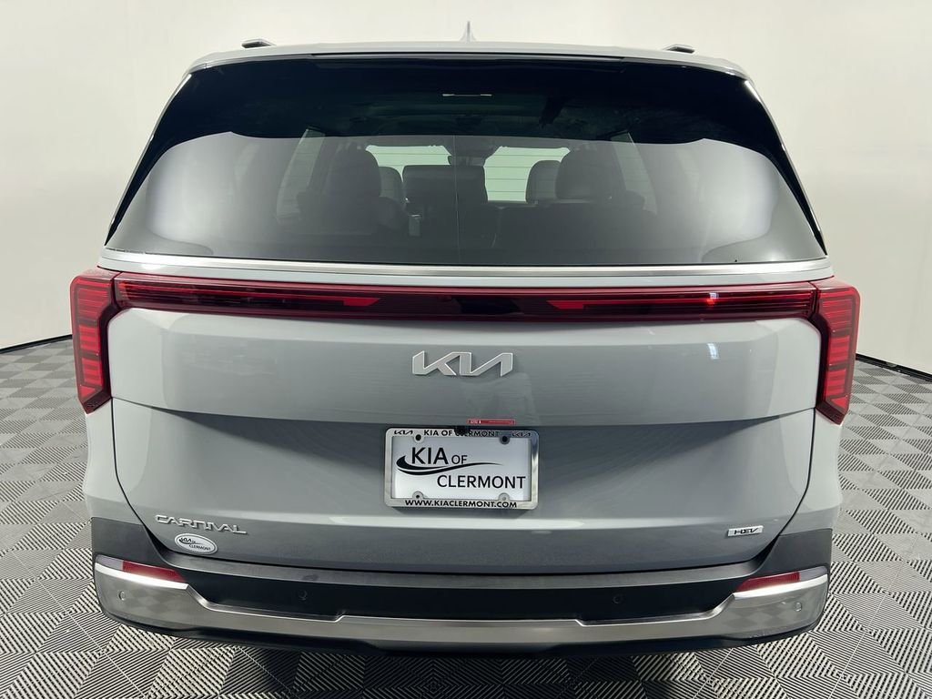 New 2026 Ceramic Silver Kia SX image 4