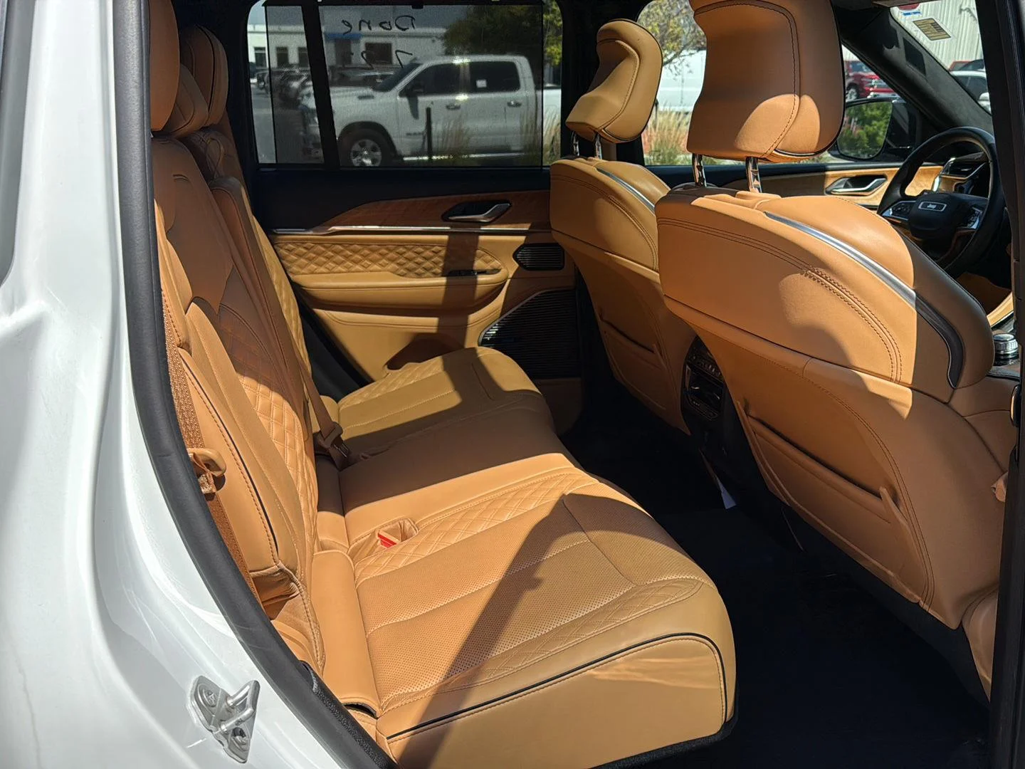 Used 2024 Bright White Jeep Summit Reserve image 10