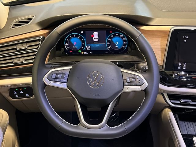 New 2026 Green Volkswagen 2.0T SE w/Technology image 13