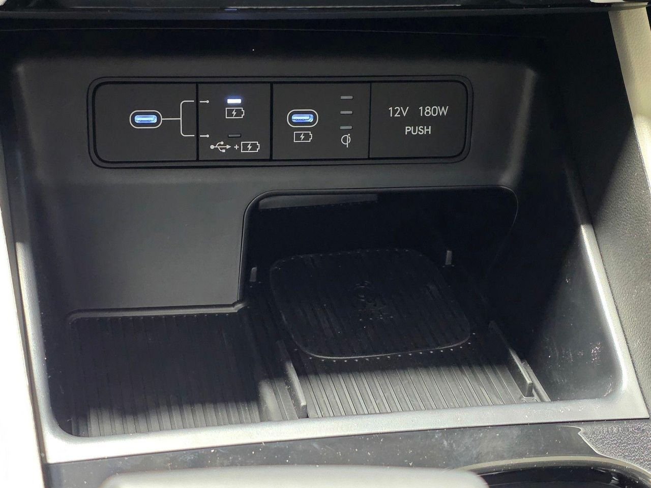 New 2026 Shimmering Silver Hyundai SEL Premium FWD image 28