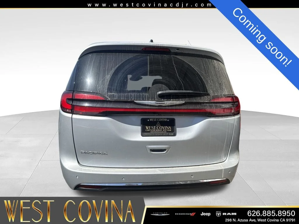 Certified Used 2024 Silver Chrysler Touring L image 5