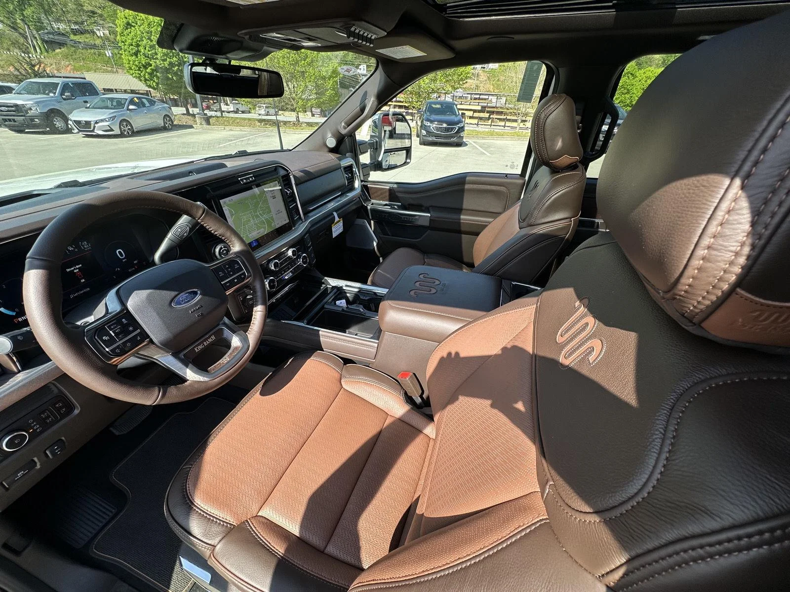 New 2026 Star White Metallic Tri-Coat Ford F-250® King Ranch® image 10