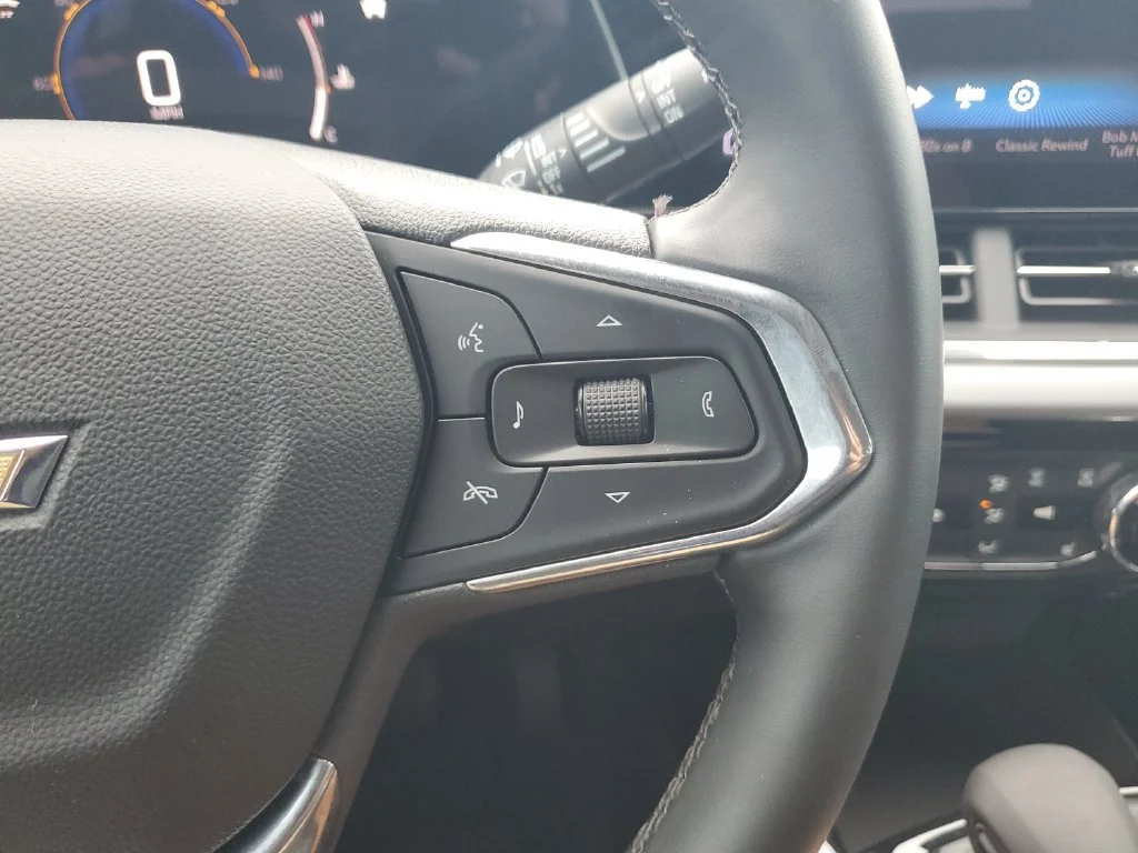 Used 2025 Mosaic Black Metallic Chevrolet LT image 23