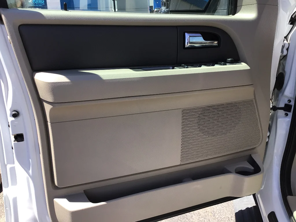 Used 2012 White Ford XLT image 10