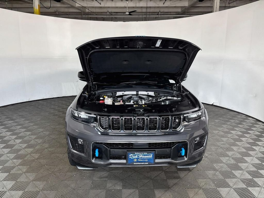 Certified Used 2023 Gray Jeep Overland 4xe image 24