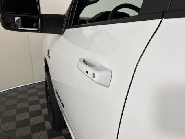 Used 2024 White Ram Laramie image 13